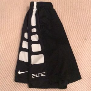 Boys medium authentic black Nike elite shorts